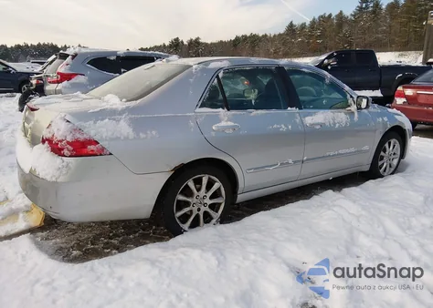2006 Honda Accord 2.4 Ex z USA, uszkodzony, nr VIN 1HGCM56866A014288